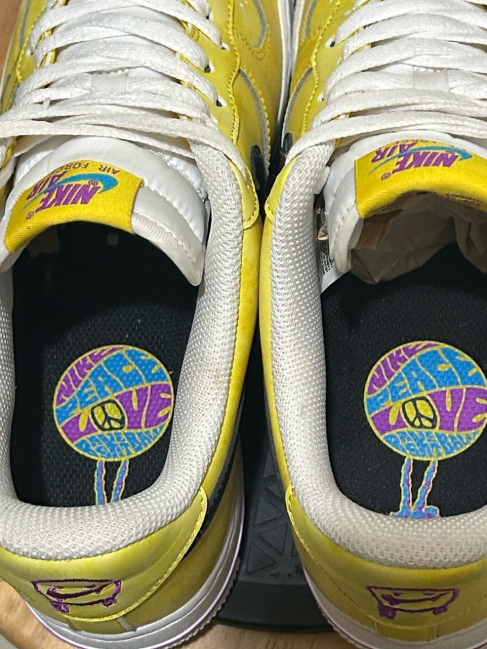 Nike Air Force 1 Low Peace, Love and Basketball DC1416-700 - Picture 4 of 7